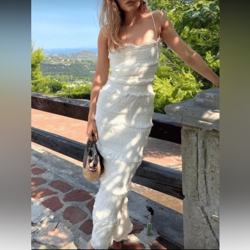 Elegant White Maxi Dress